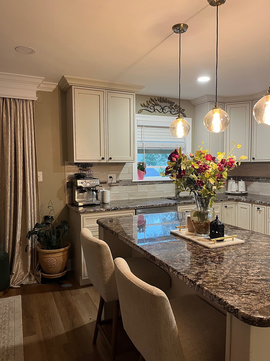 Furnished Finder property 1044857_1 photo 3