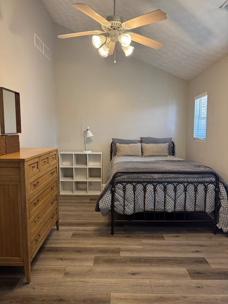 Furnished Finder property 1044862_1 photo 32