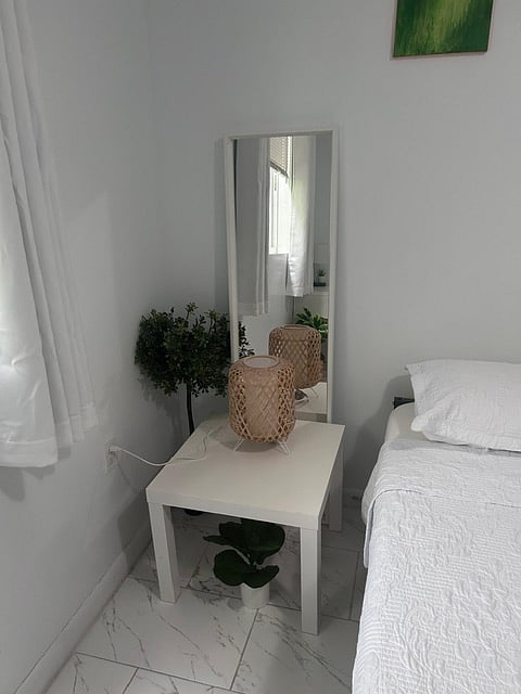 Furnished Finder property 1044867_1 photo 2