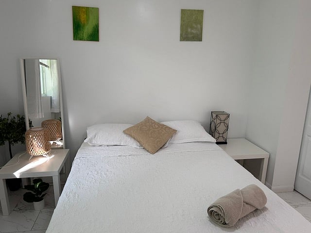 Furnished Finder property 1044867_1 photo 3