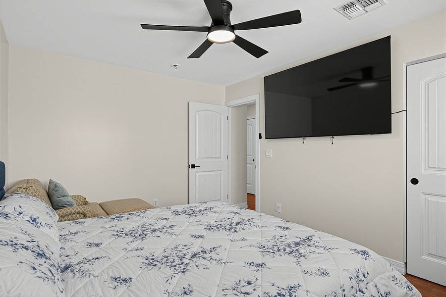 Furnished Finder property 1044869_3 photo 26