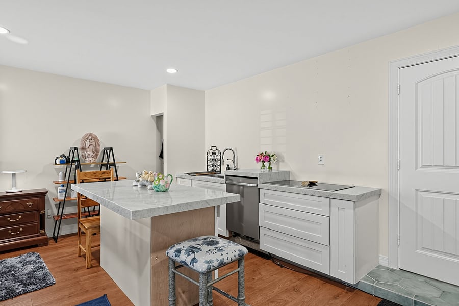 Furnished Finder property 1044869_3 photo 13
