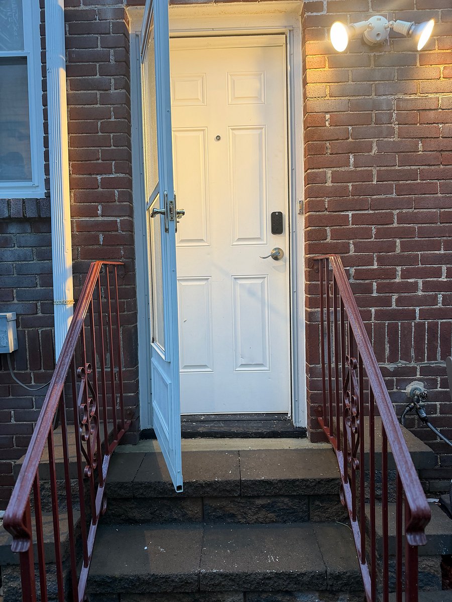 Furnished Finder property 1044902_1 photo 22