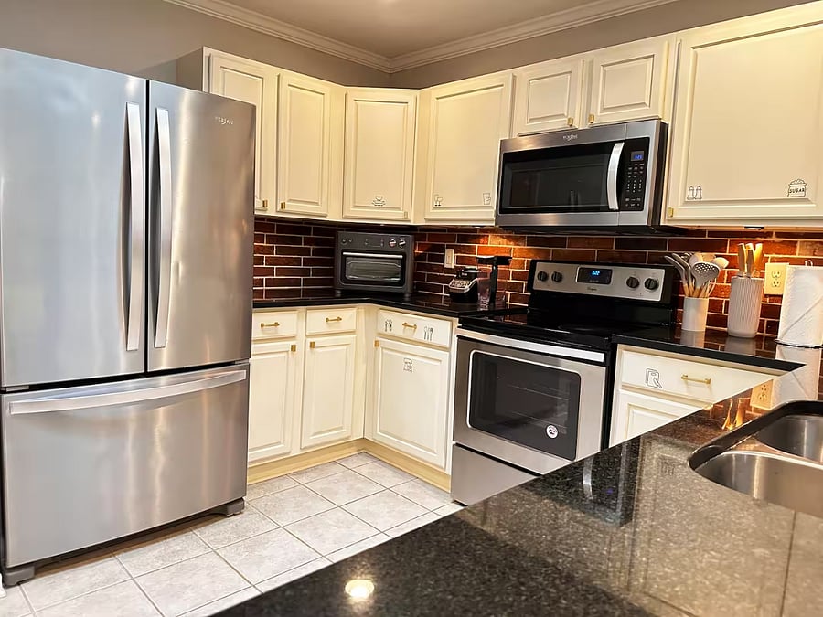 Furnished Finder property 1044925_1 photo 3