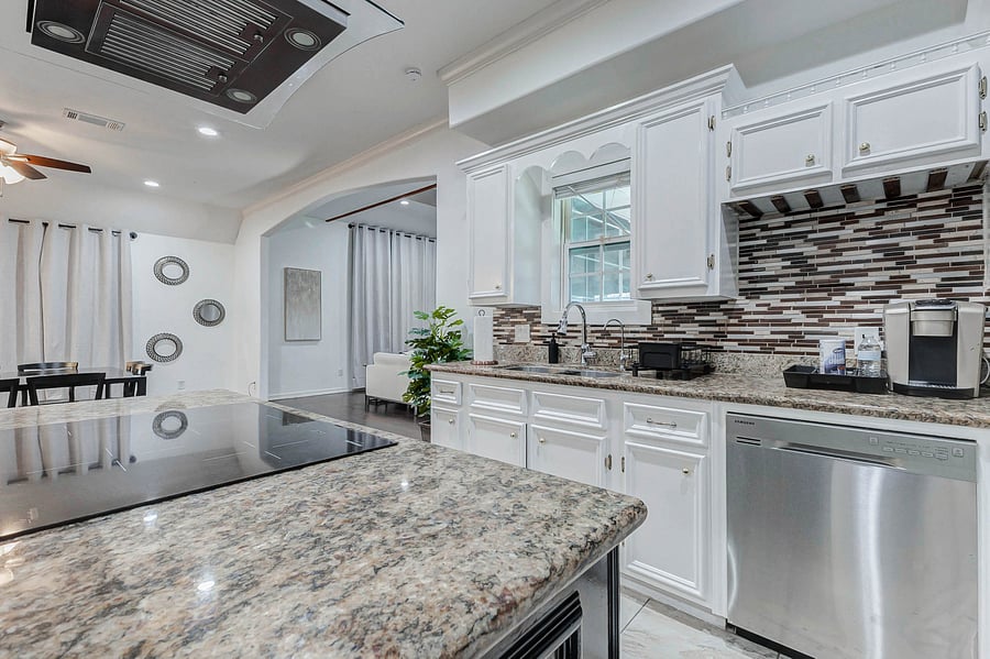 Furnished Finder property 1044930_1 photo 11