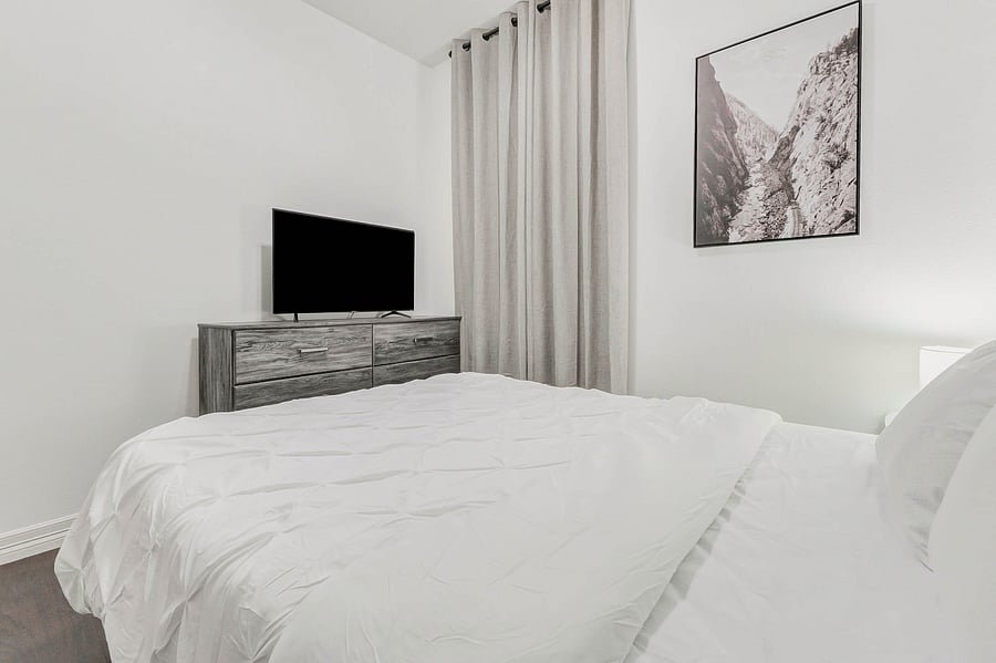 Furnished Finder property 1044930_1 photo 27