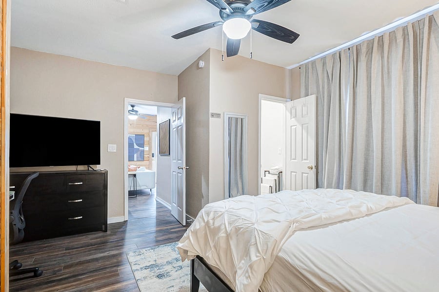 Furnished Finder property 1044930_2 photo 11