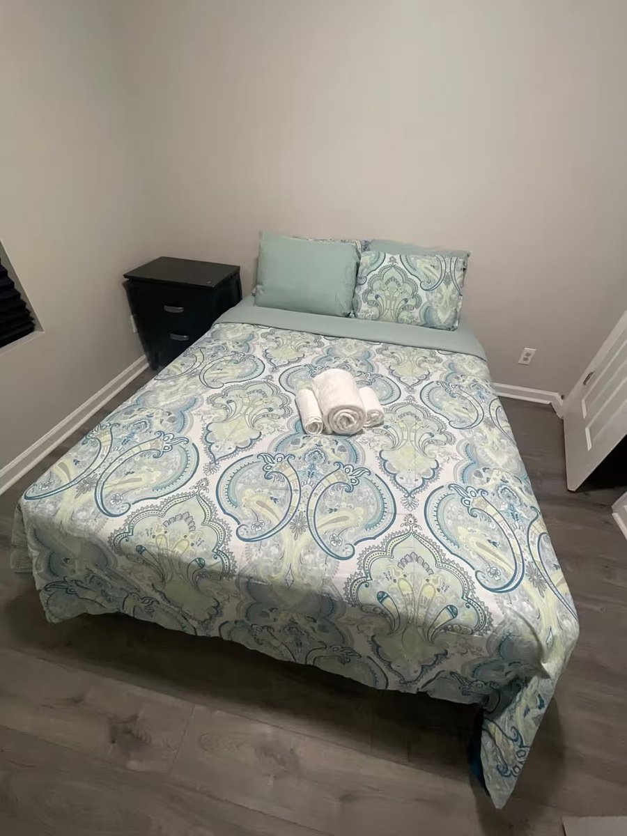 Furnished Finder property 1044934_1 photo 23