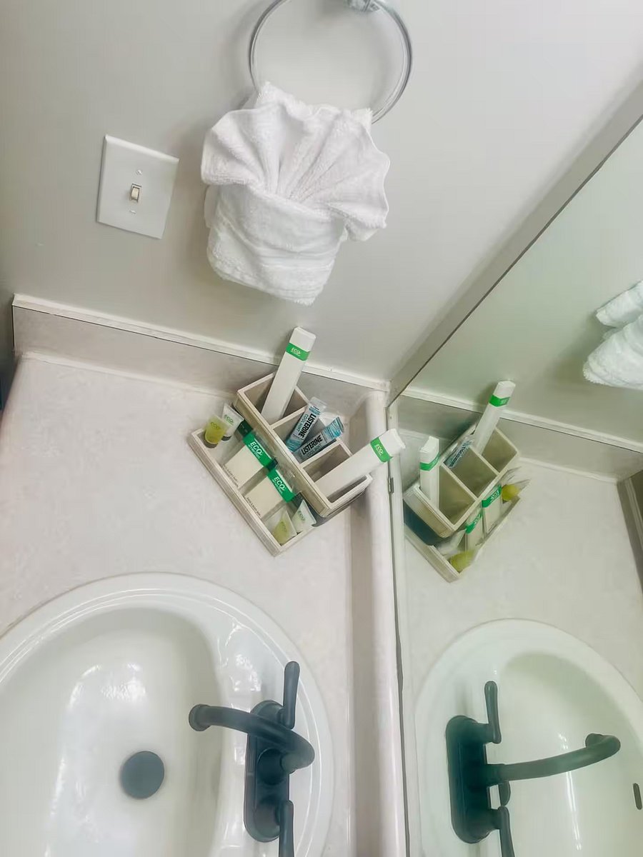 Furnished Finder property 1044934_1 photo 35