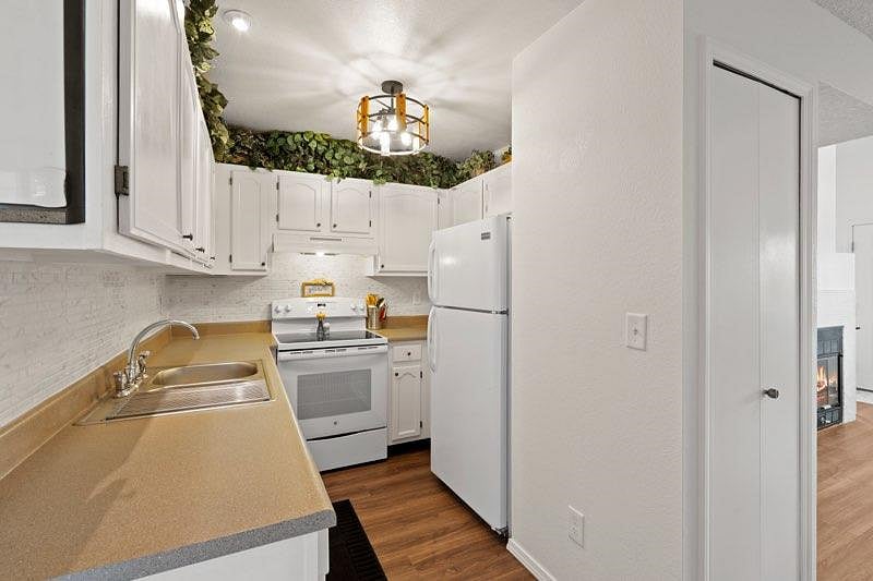 Furnished Finder property 1044944_1 photo 10