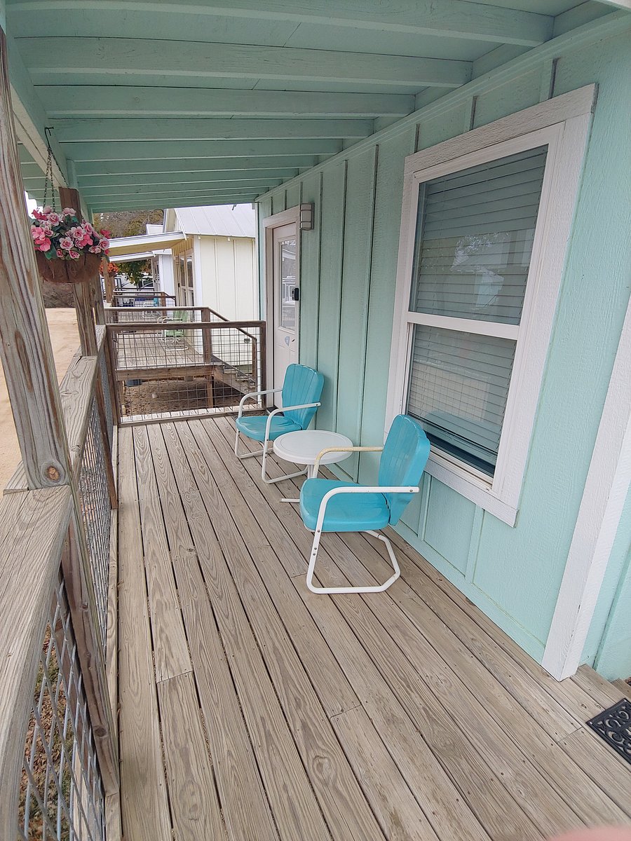 Furnished Finder property 1044948_1 photo 2