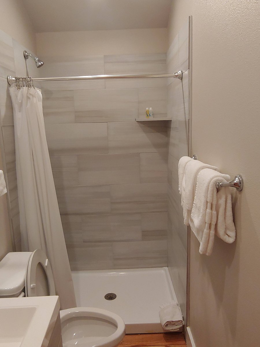 Furnished Finder property 1044948_1 photo 12