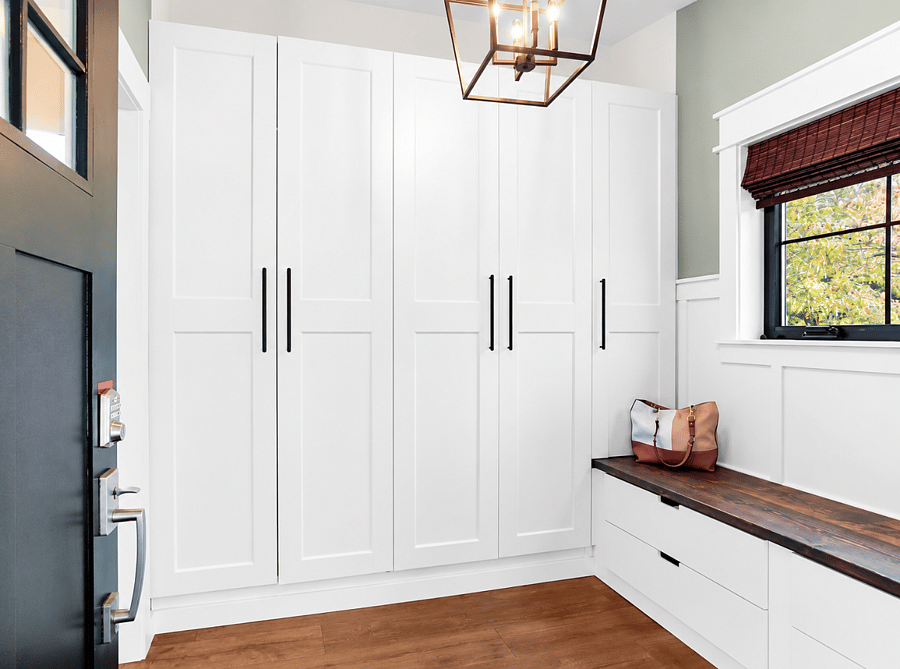 Entry Hallway - storage