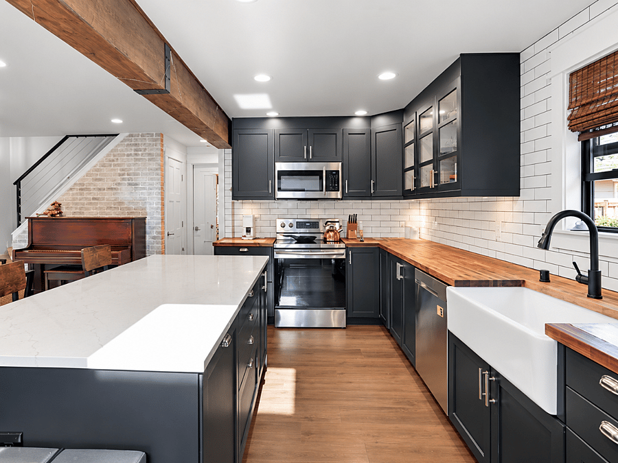 Full equipped kitchen