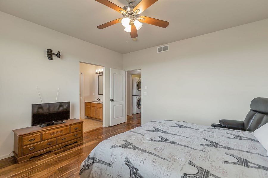 Furnished Finder property 1044958_1 photo 8