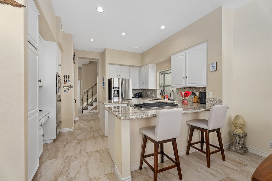 Furnished Finder property 1044981_1 photo 14