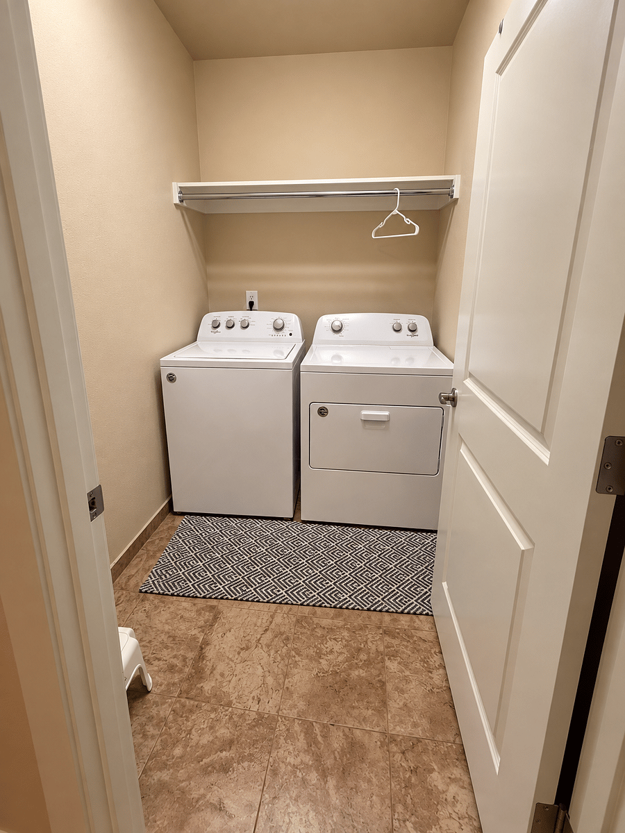 Furnished Finder property 1044995_1 photo 10