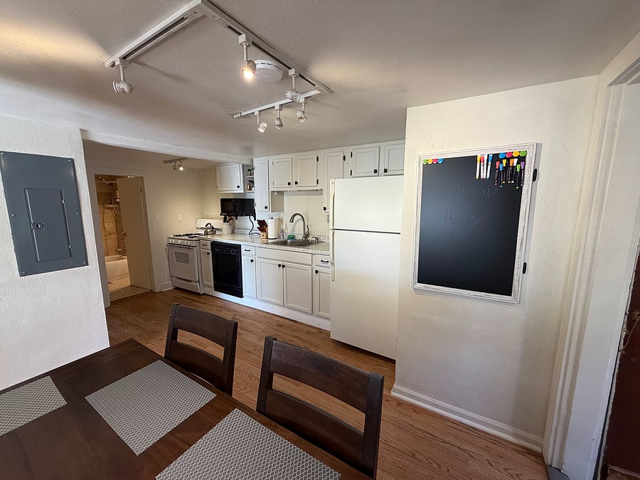 Furnished Finder property 1045037_1 photo 4