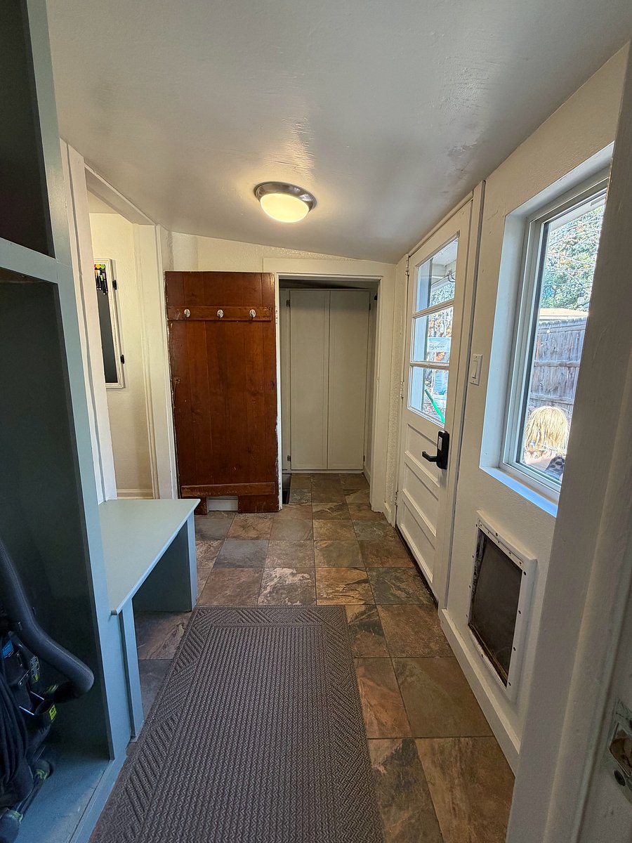 Furnished Finder property 1045037_1 photo 12
