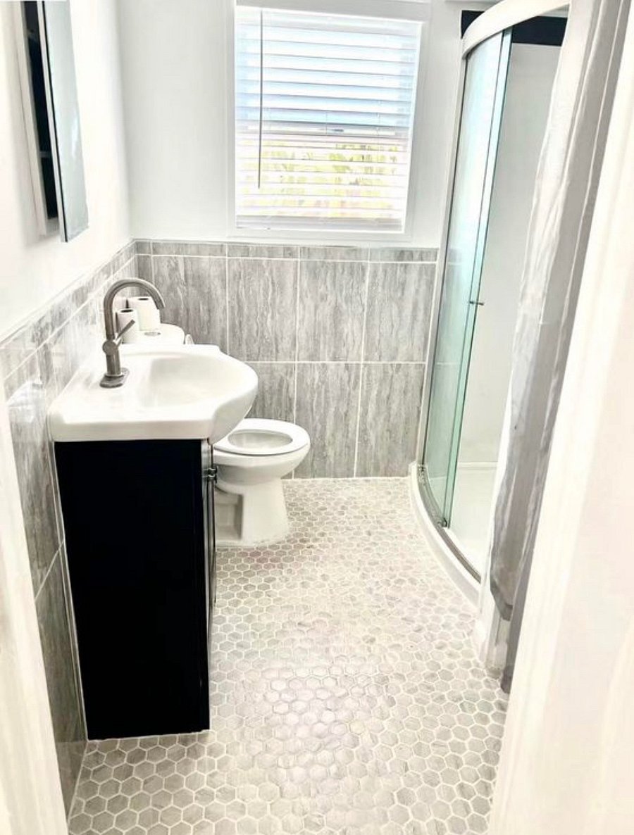 Share bathroom