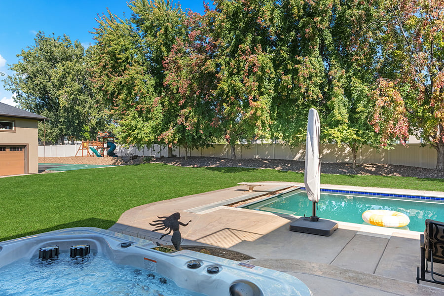 Furnished Finder property 1045048_1 photo 11