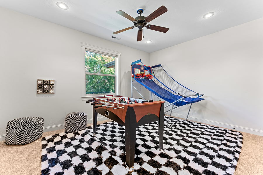Furnished Finder property 1045048_1 photo 38