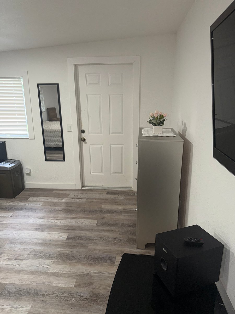 Furnished Finder property 1045084_1 photo 20