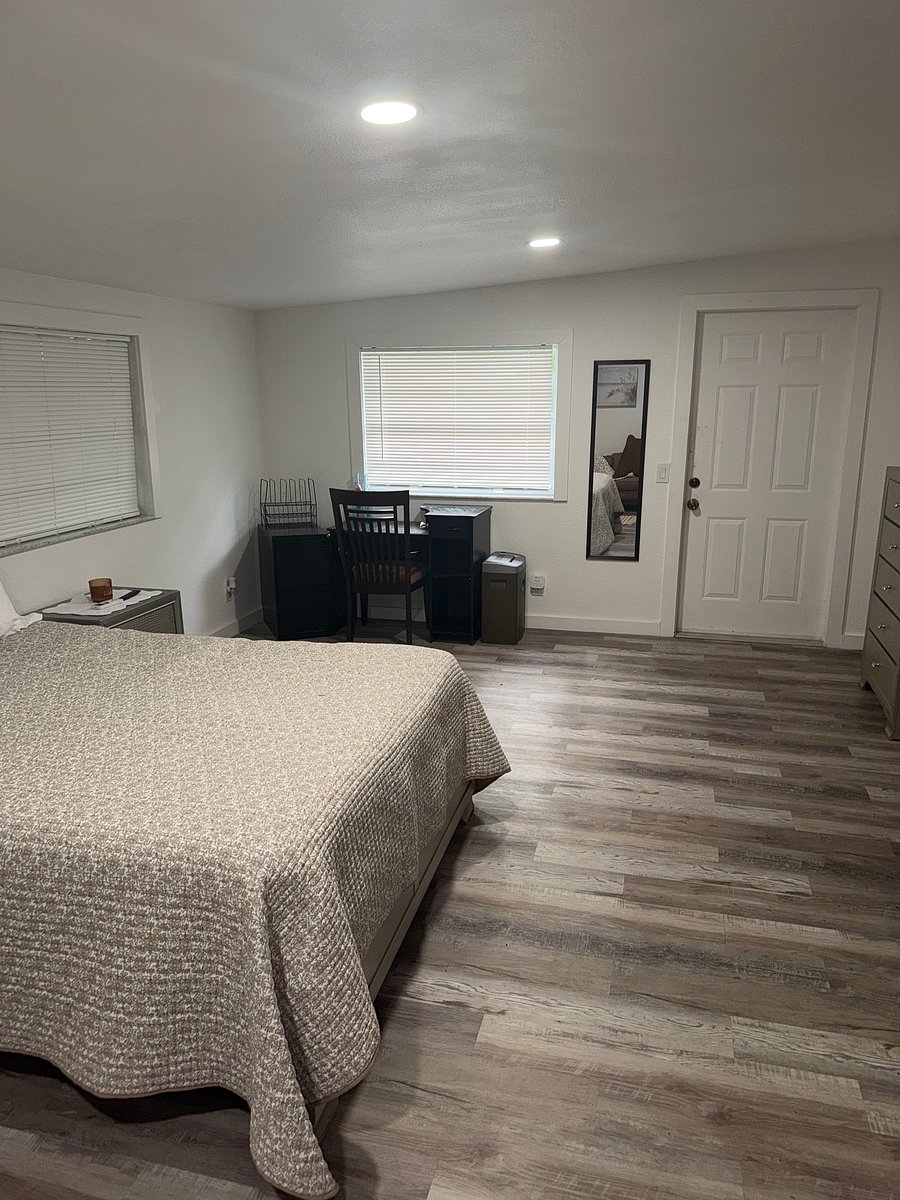 Furnished Finder property 1045084_1 photo 26