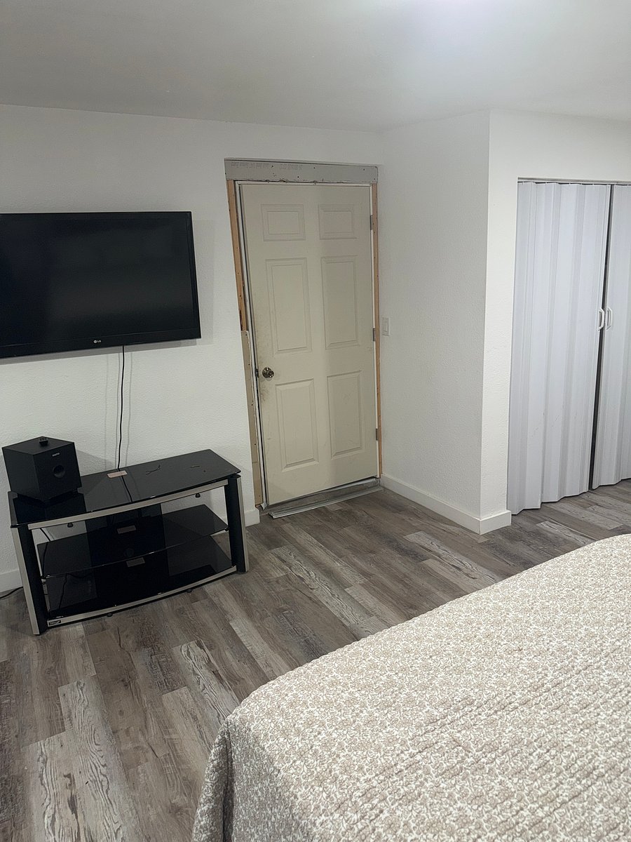 Furnished Finder property 1045084_1 photo 17