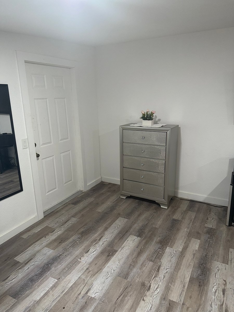 Furnished Finder property 1045084_1 photo 24
