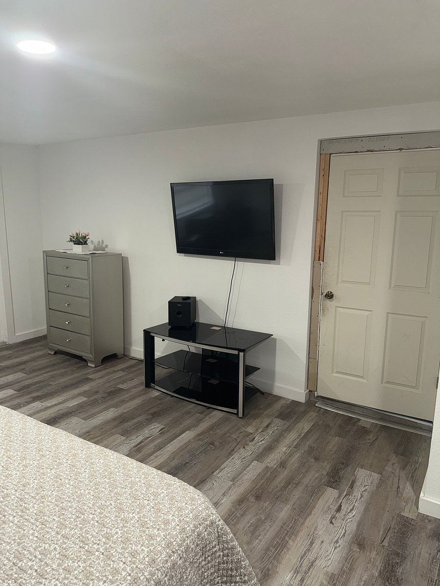 Furnished Finder property 1045084_1 photo 15