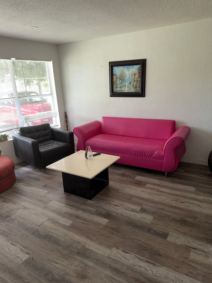 Furnished Finder property 1045084_1 photo 2