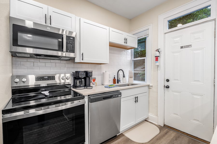 Furnished Finder property 1045138_1 photo 21