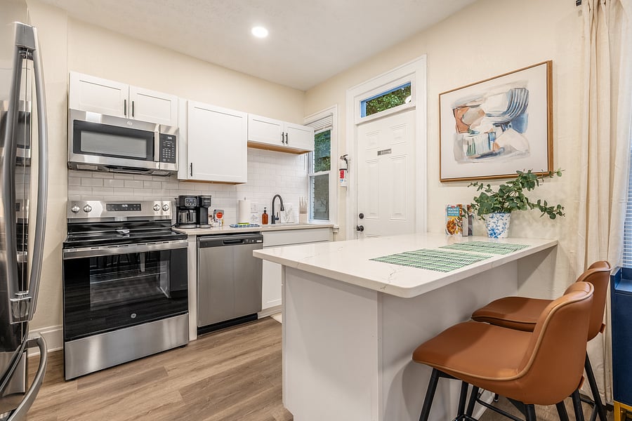 Furnished Finder property 1045138_1 photo 3