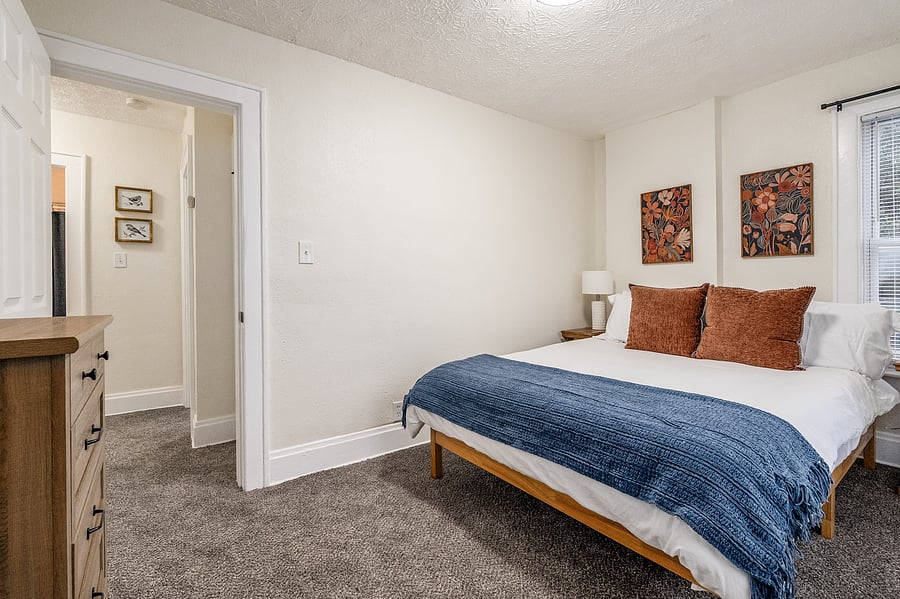 Furnished Finder property 1045138_1 photo 38