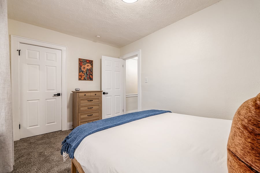 Furnished Finder property 1045138_1 photo 39