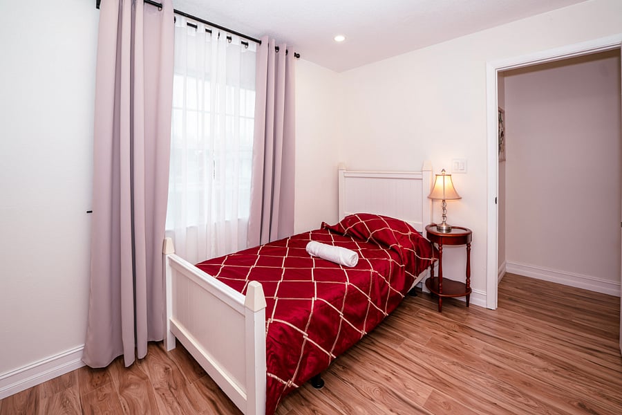 Furnished Finder property 1045149_1 photo 11