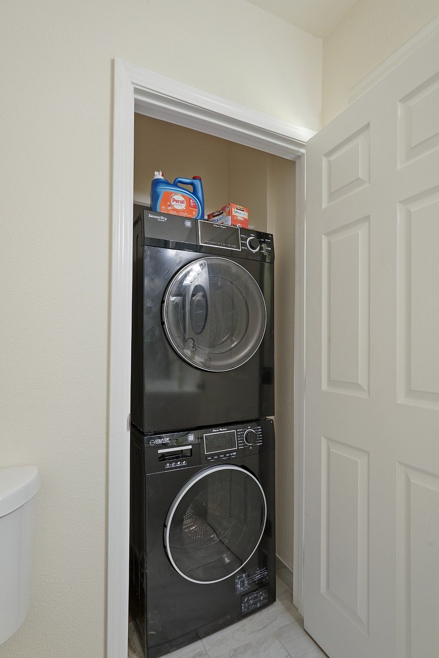 Furnished Finder property 1045185_1 photo 5