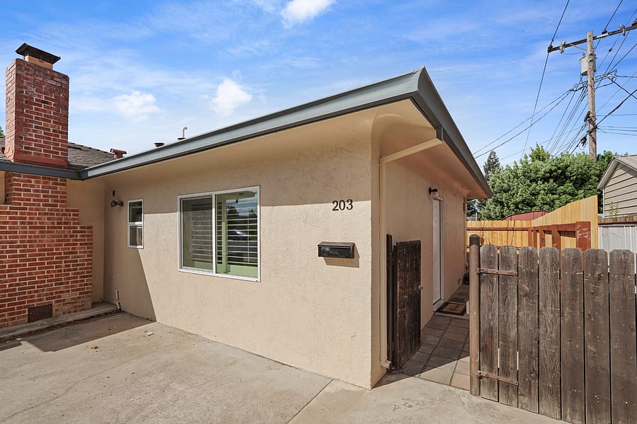 Furnished Finder property 1045185_1 photo 4
