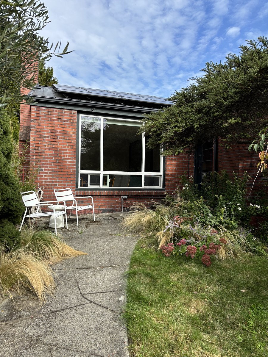 Furnished Finder property 1045201_1 photo 2