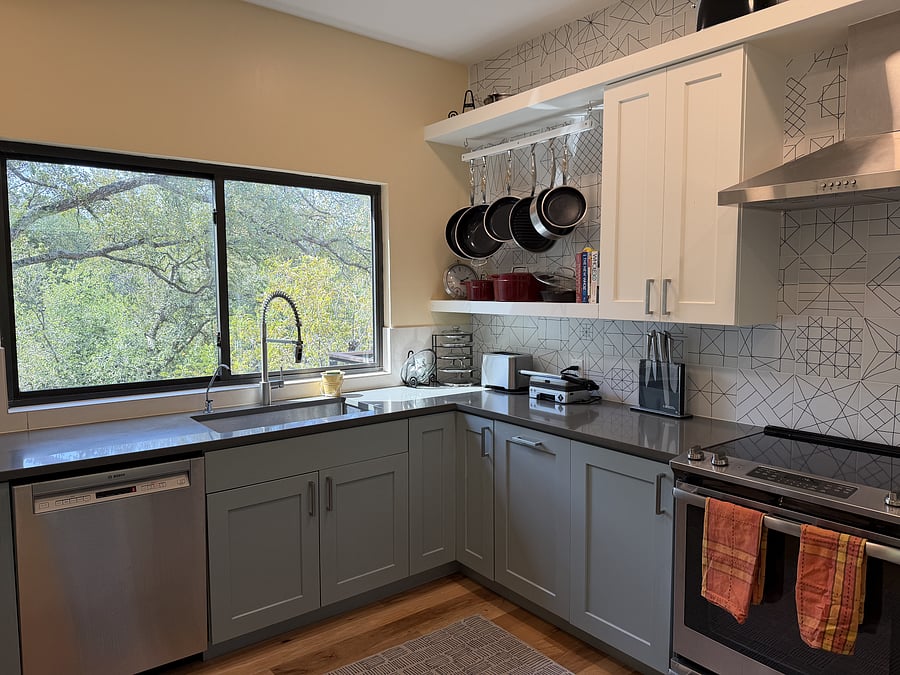 Furnished Finder property 1045205_1 photo 13