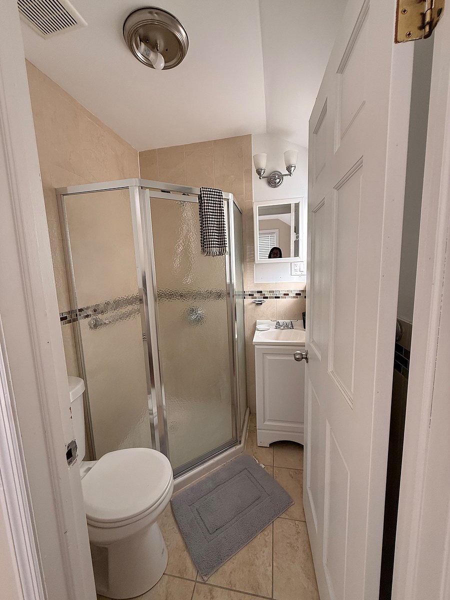 Furnished Finder property 1045247_1 photo 9