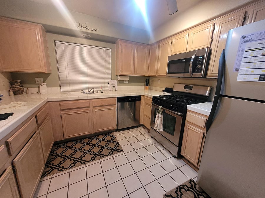 Fully stocked kitchen for your meal prepping