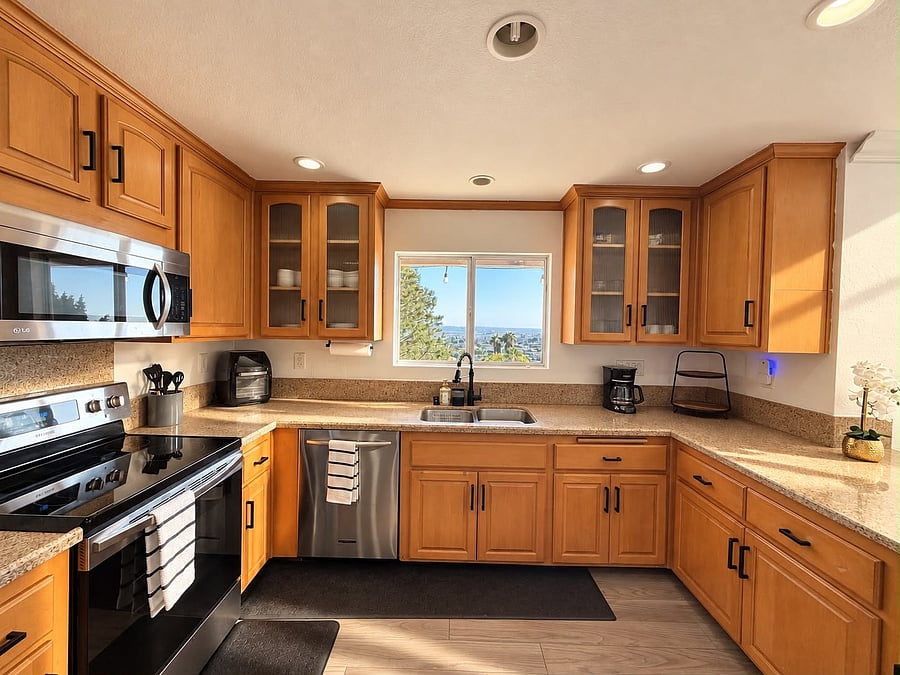 Furnished Finder property 1045275_1 photo 8
