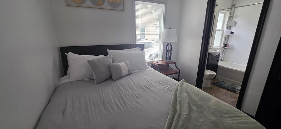 Furnished Finder property 1045276_1 photo 7