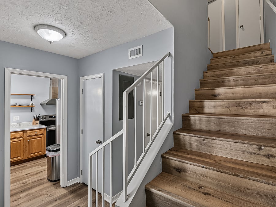 Furnished Finder property 1045300_1 photo 25