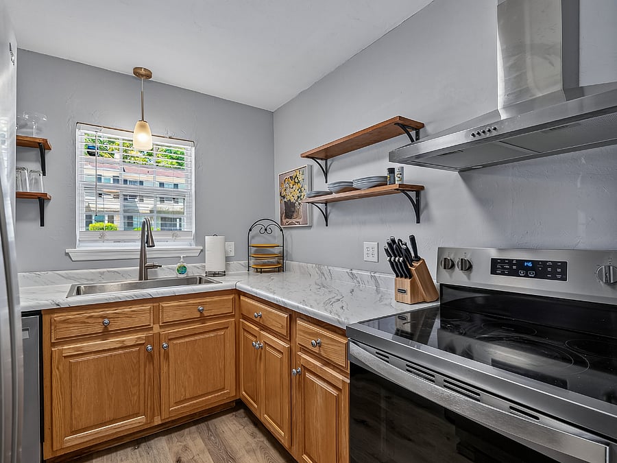 Furnished Finder property 1045300_1 photo 36