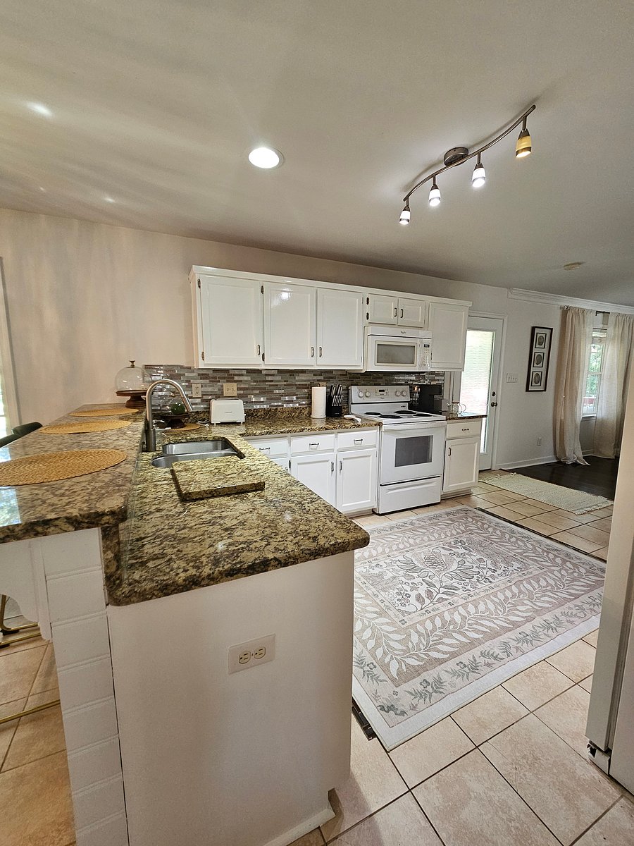 Furnished Finder property 1045339_1 photo 5