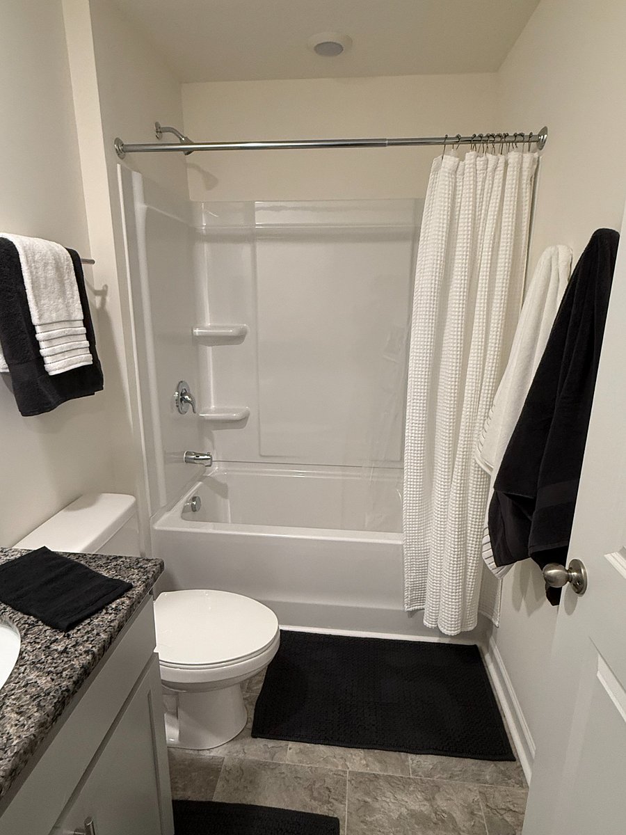 Furnished Finder property 1045341_1 photo 25