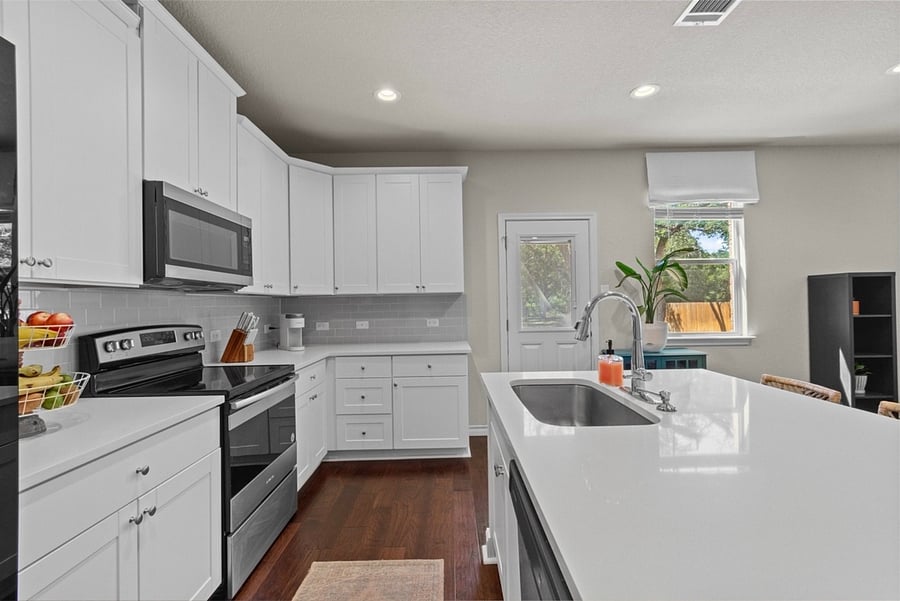 Furnished Finder property 1045399_1 photo 9